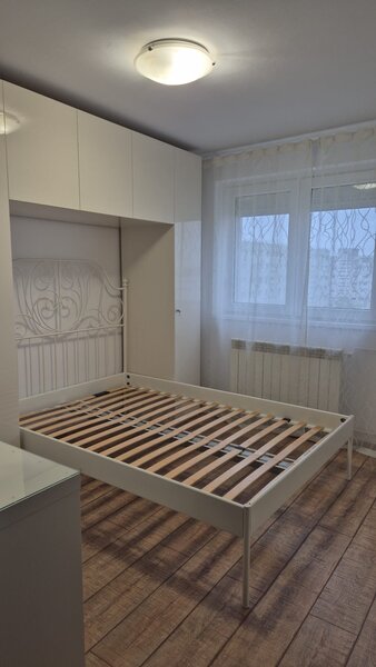 Salajan, Titan, metrou Nicolae Grigorescu.